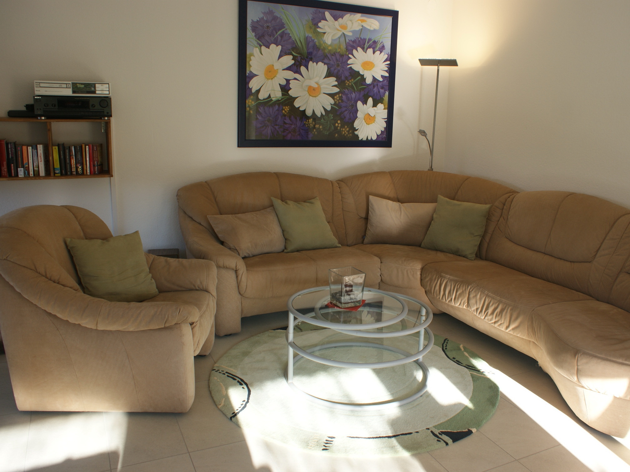 Bild zeigt eine Couchgarnitur im Ferienhaus